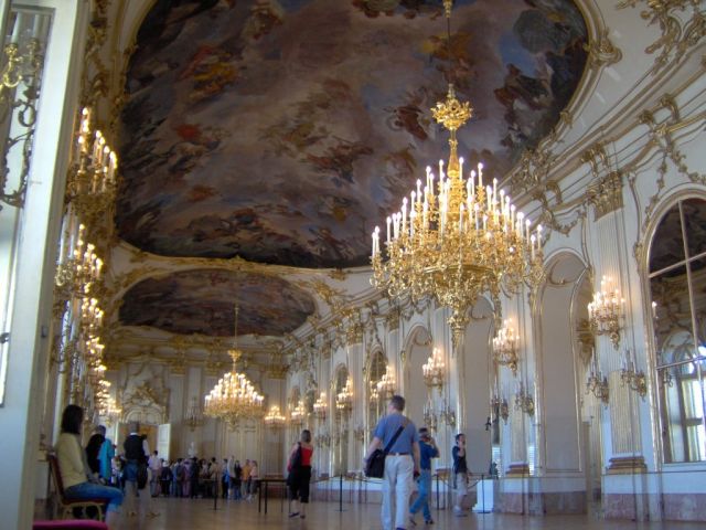 интерьер дворца Шенбрунн