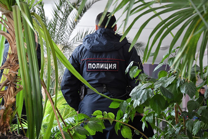 Друг задолжавшей за жилье россиянки избил хозяина квартиры и забрал у него еду