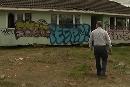 Жилой дом в Новой Зеландии подбросили на пустырь