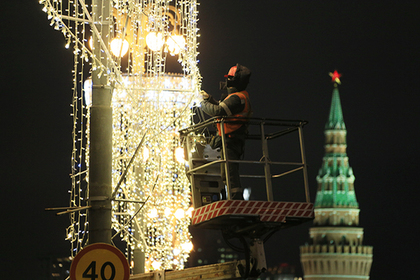 Москву закончили украшать к Новому году