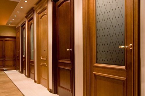 Как правильно выбрать межкомнатные двери в дом?