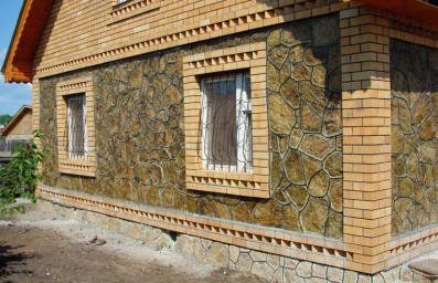 Фасады из камня: выбор и достоинства материала